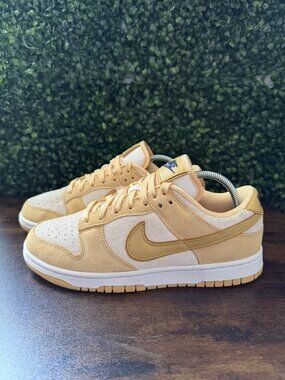 Nike Dunk Low LX Gold Suede Sneakers Women Size 7.5 Shoes DV7411-200 Skateboard